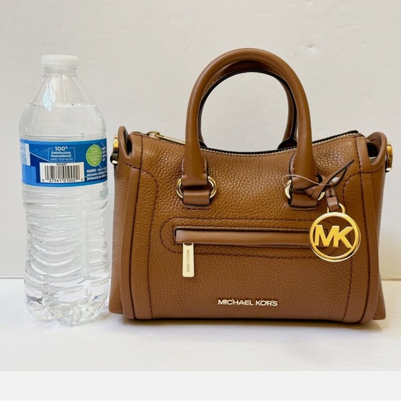 💯 Michael Kors Carine extra small crossbody - Picture 10 of 11